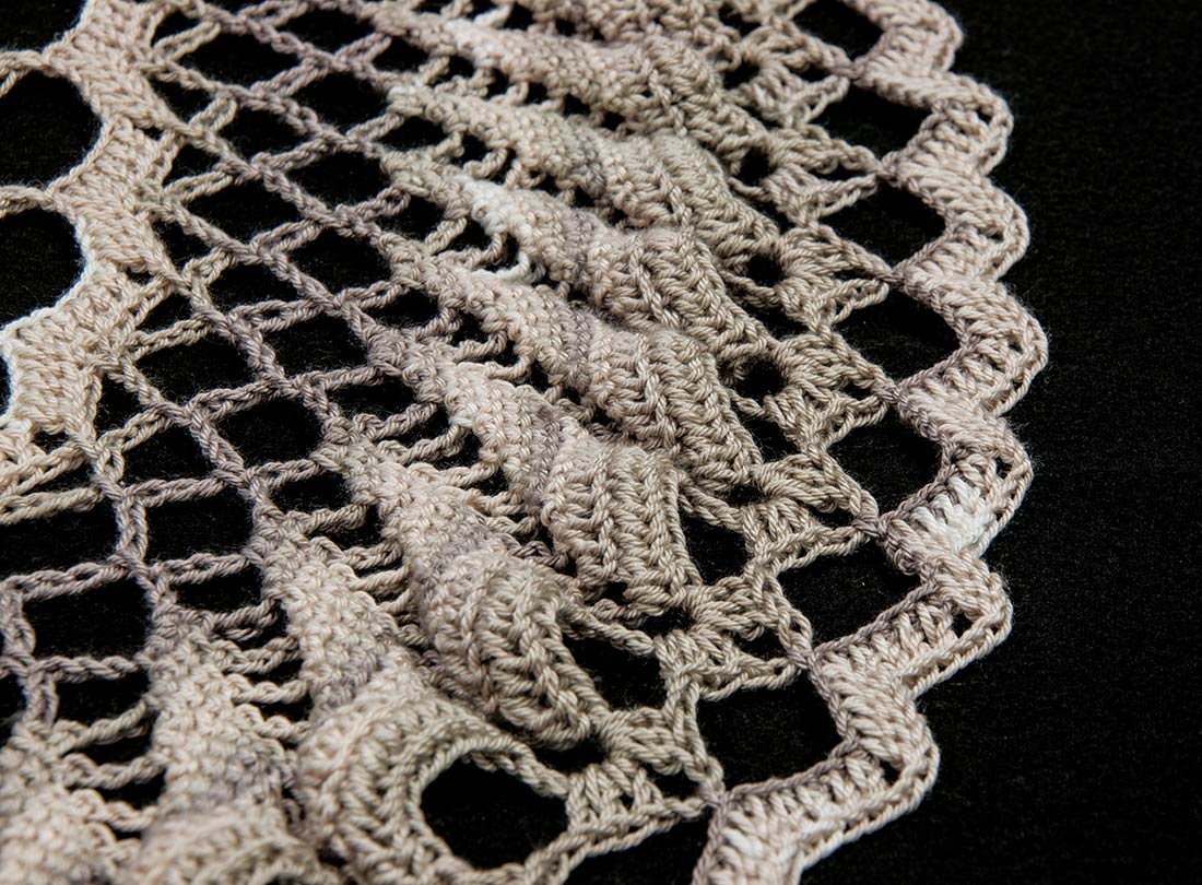 Swirl Table Topper Pattern