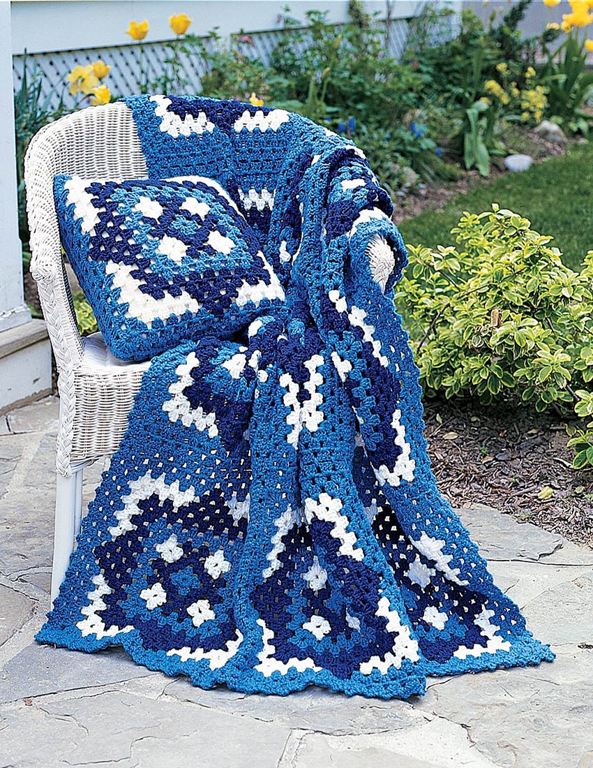 Modèle afghan et oreiller au crochet confortable