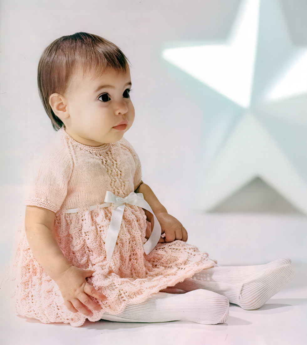 Modèle de robe de baptême et de robe de soirée