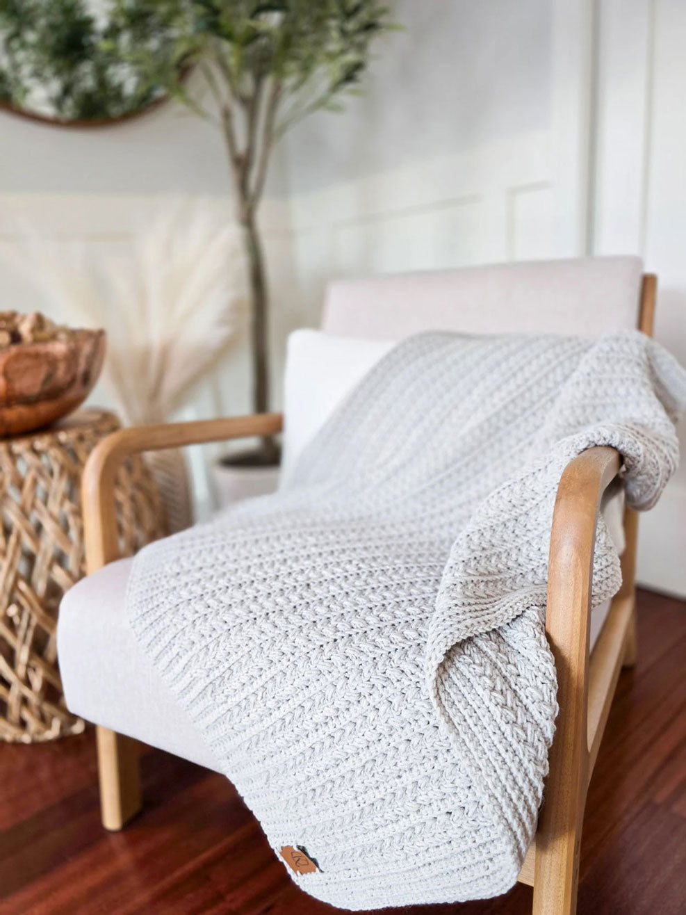 Braided Wheat Crochet Lapghan