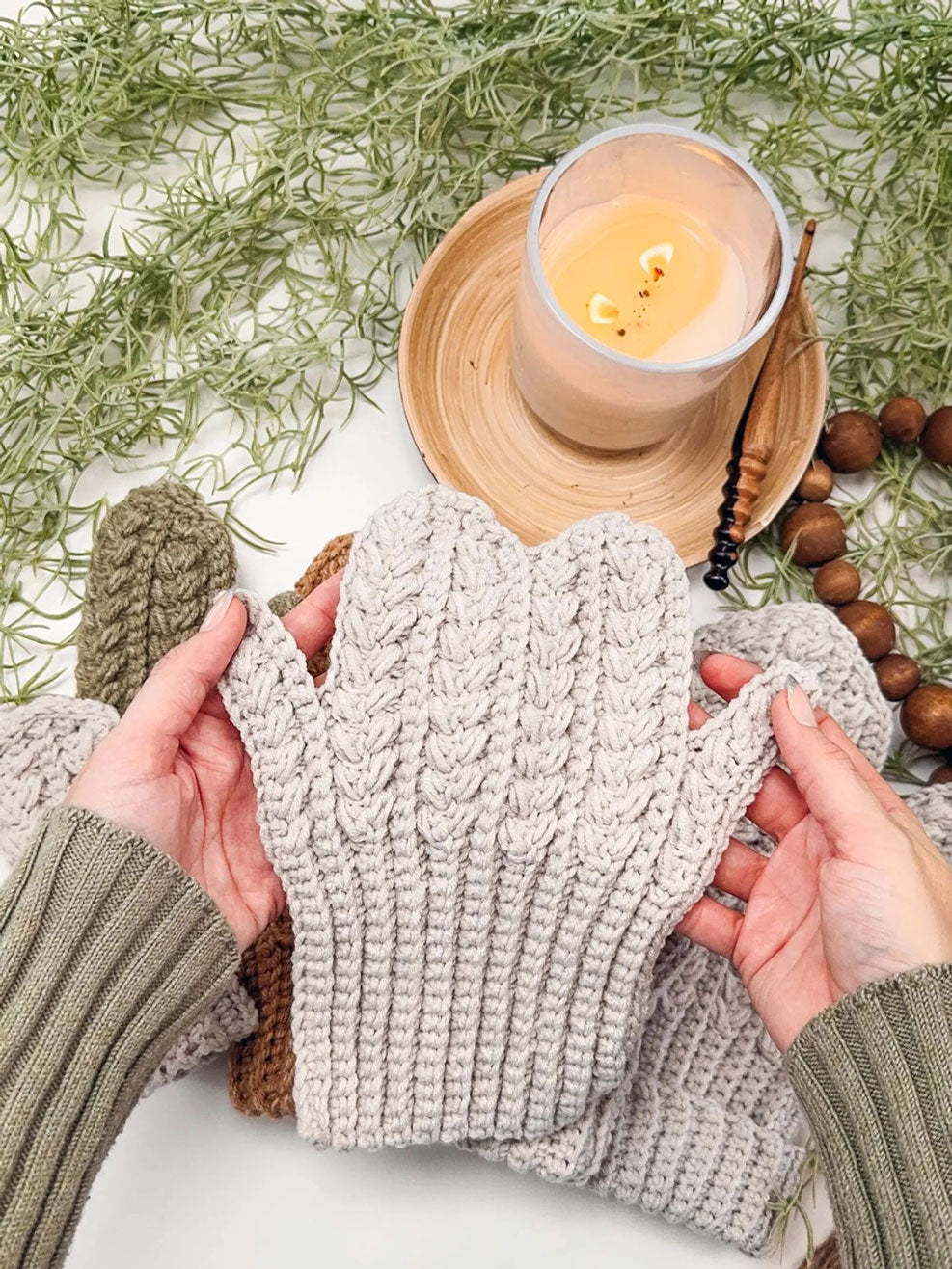 Winter Wheat Flat Crochet Mittens