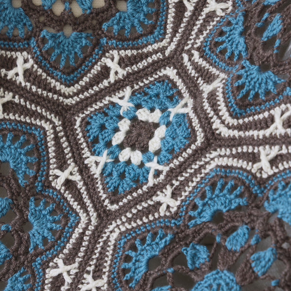 Tri-Coloured Persian Tiles Crochet Blanket