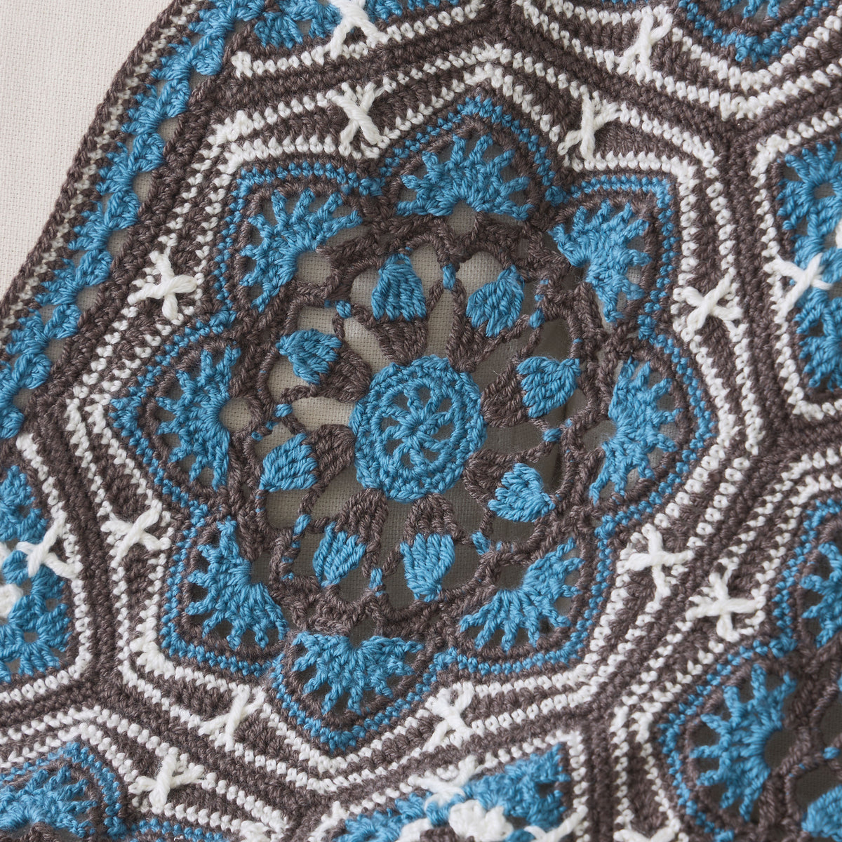 Tri-Coloured Persian Tiles Crochet Blanket