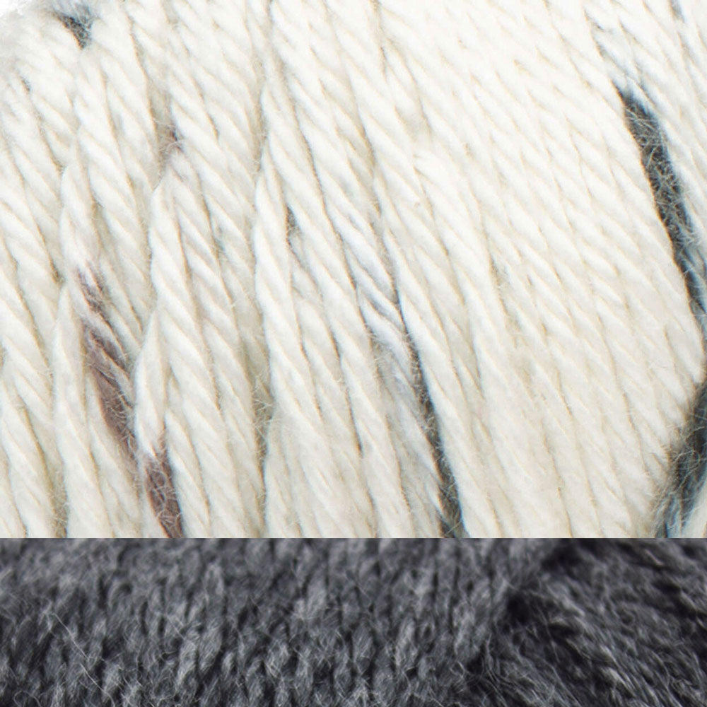 Vintage Wallpaper Throw