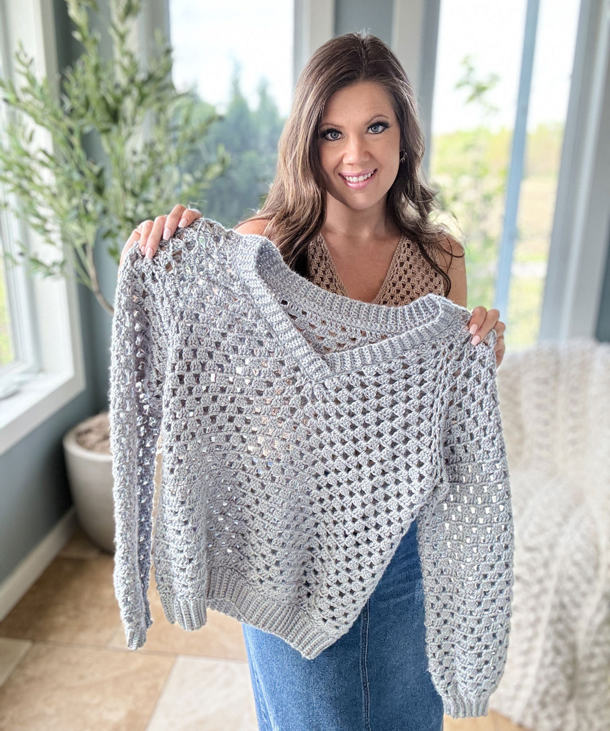 Granny Pop V-Neck Sweater