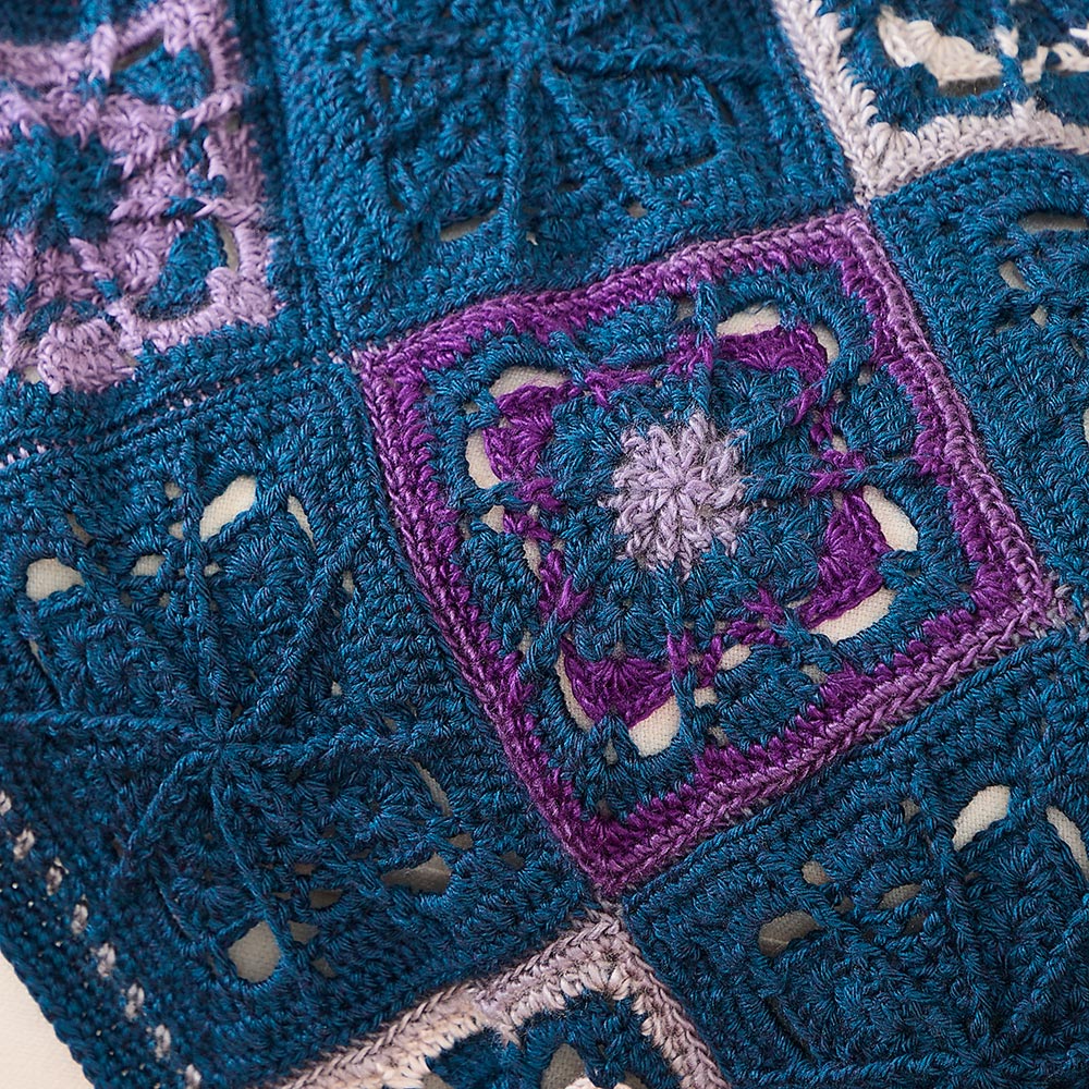 Radiant Echos Blanket