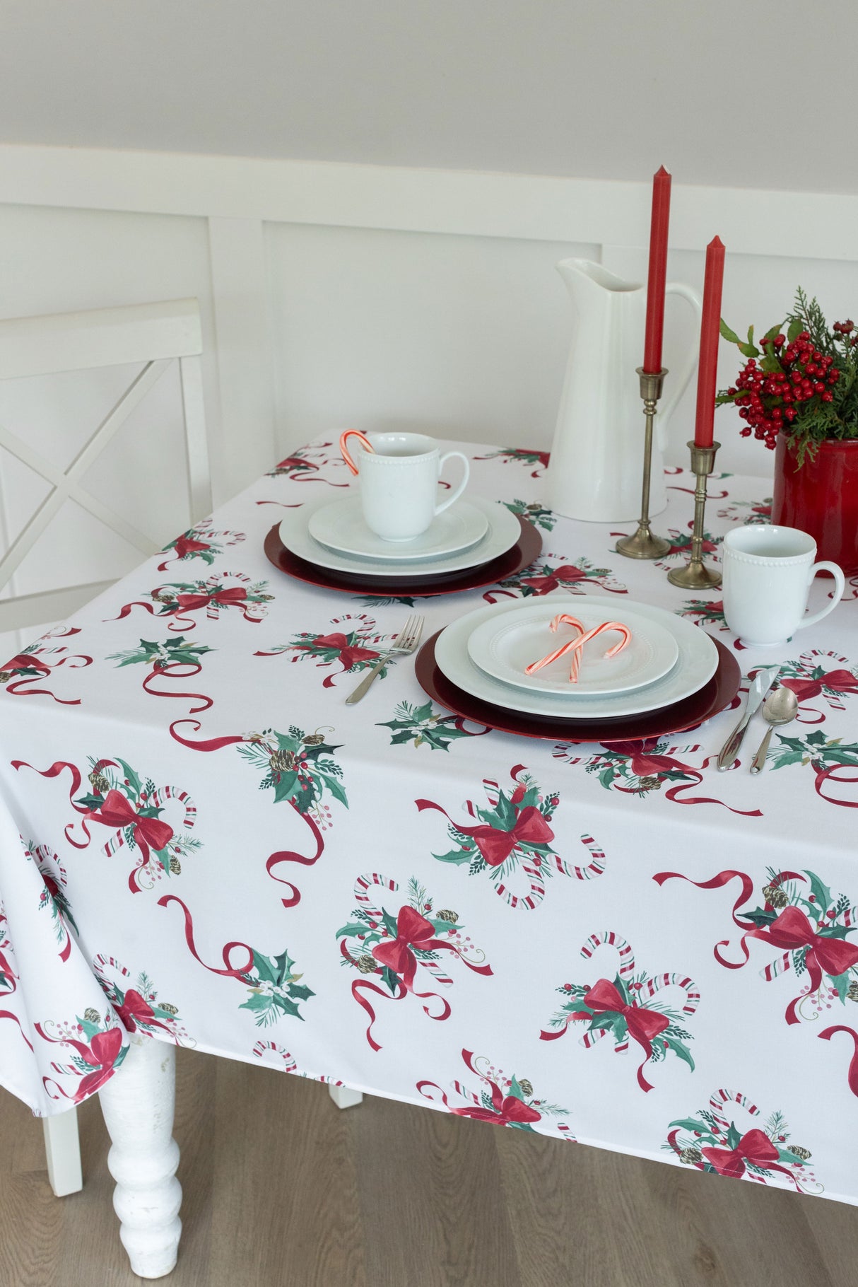 Candy Cane Ribbon Tablecloths