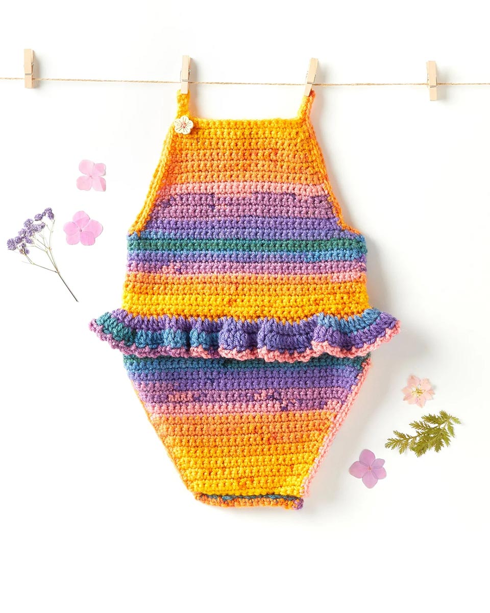 Modèle de grenouillère bébé à volants gratuit