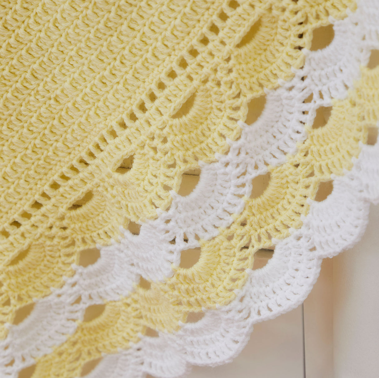 Lacy Scalloped Baby Blanket