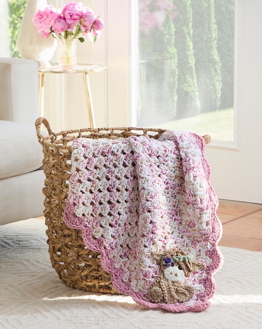 Highland Cow Blanket & Hat Ensemble