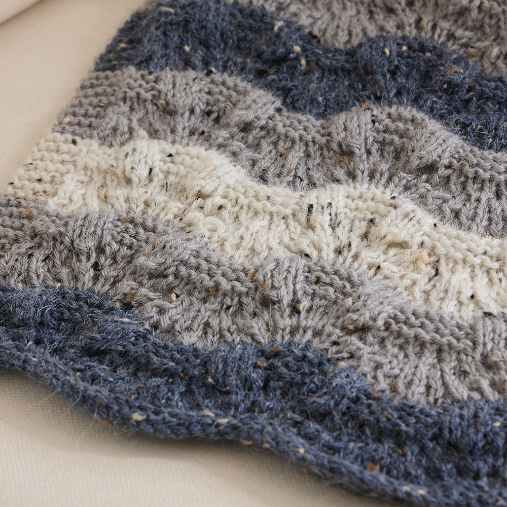 Beachwood Waves Throw