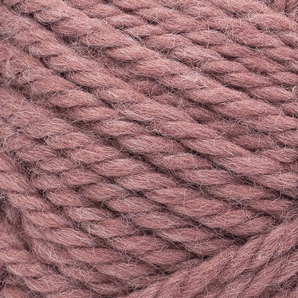 Lion Brand Re-Spun Thick & Quick yarn