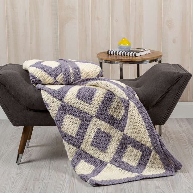 Free Throw of Squares Crochet Pattern