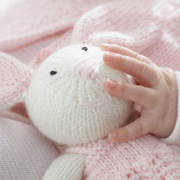 Free Zoe the Bunny Pattern