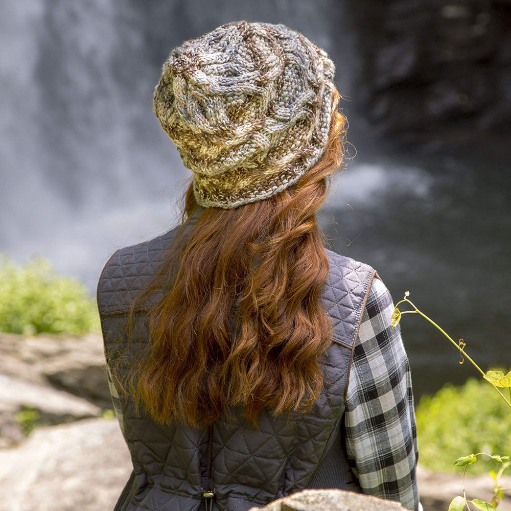 Free Wood Grain Cabled Hat Pattern