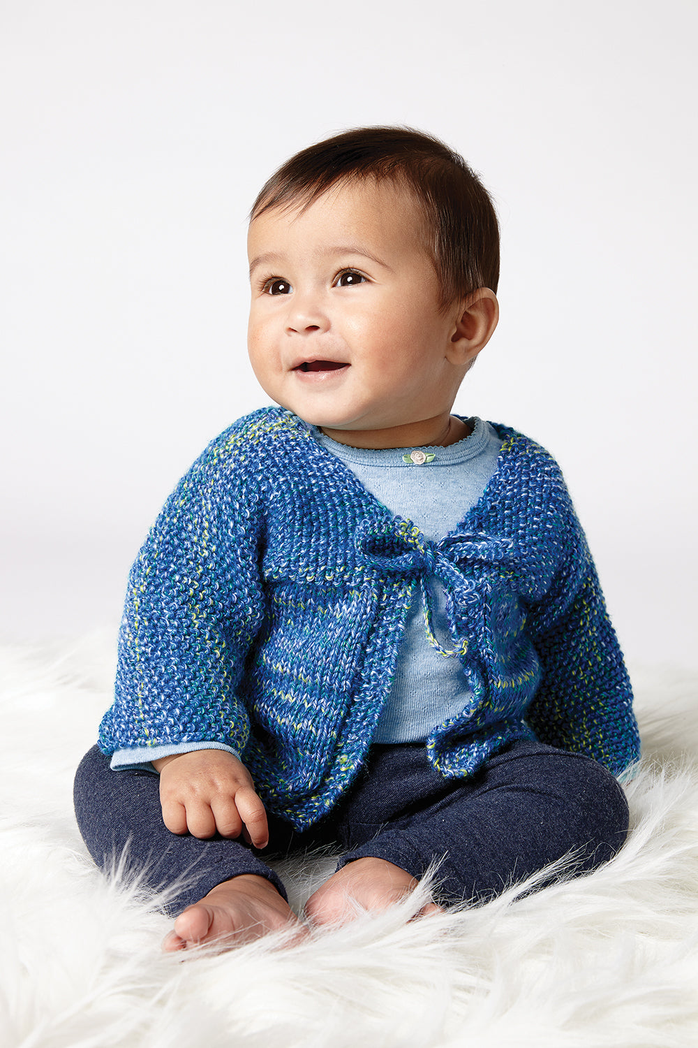 Modèle de tricot de cardigan pour bébé à point rapide gratuit
