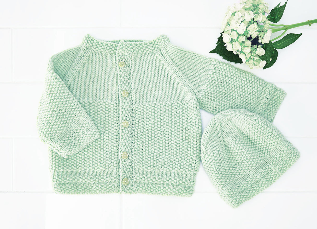 Cardigan et bonnet raglan pour bébé