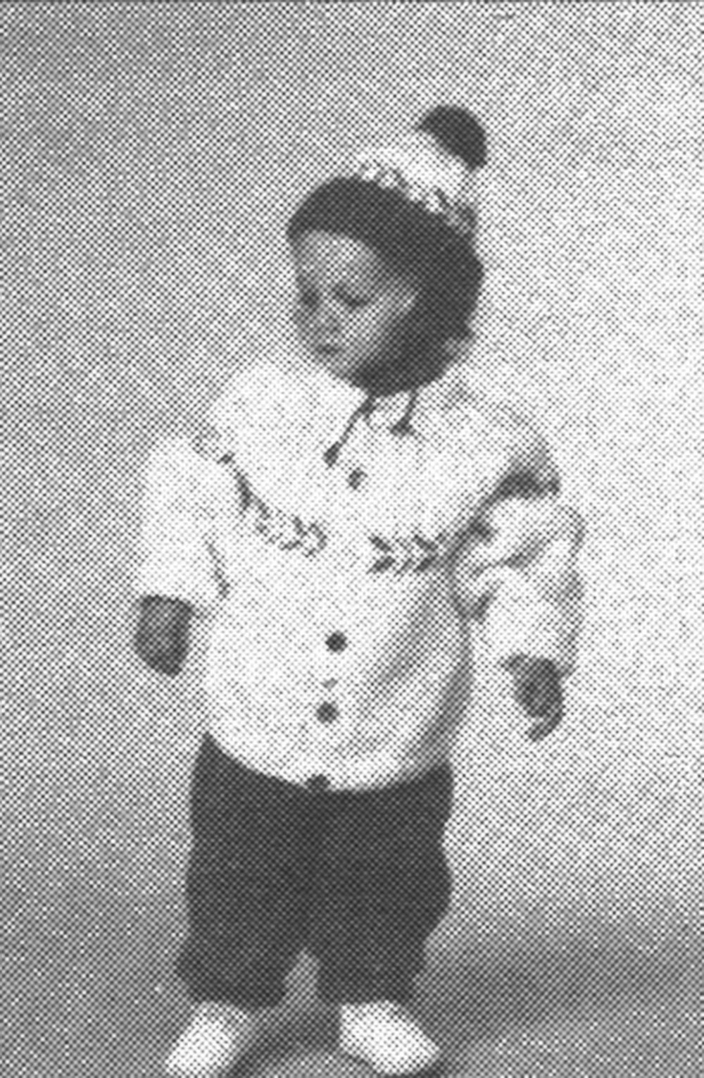 Modèle Fair Isle Yoke Cardigan, Salopette Et Chapeau