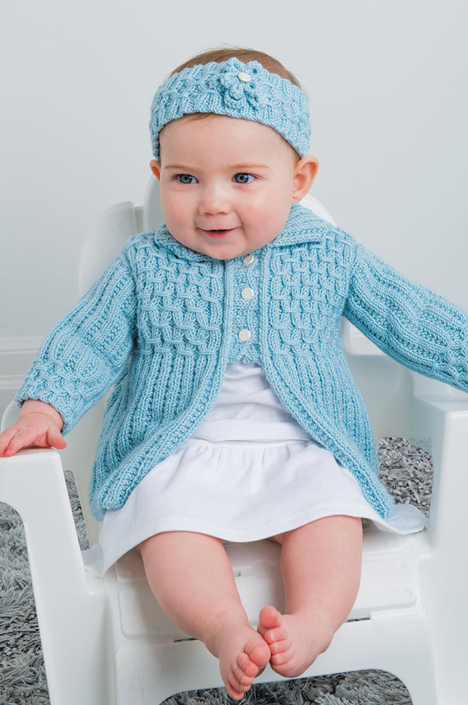 Modèle de cardigan et de bandeau smockés