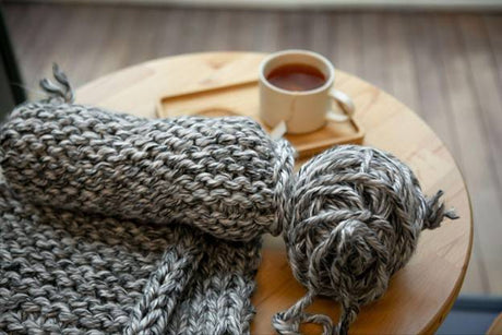 How to Crochet a Blanket with Thick Yarn: Step-by-Step Tutorial