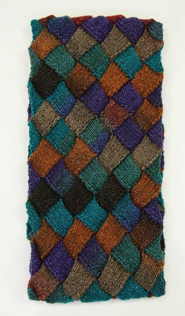 Saturate Entrelac Cowl Pattern