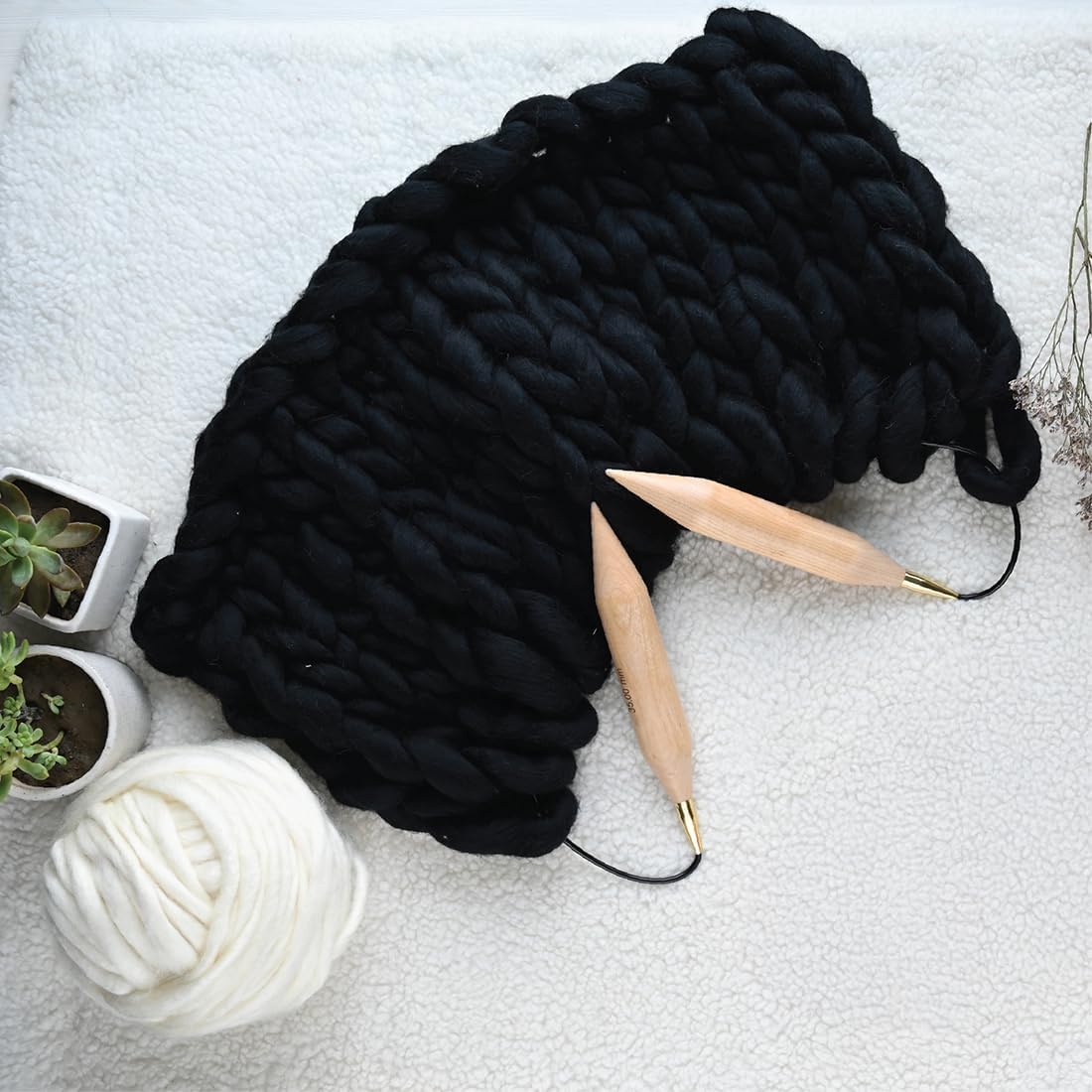 Jumbo 48" (122 cm) Cicrular Needles_25mm