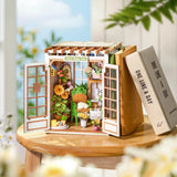 Secret Bloomy Nook Wood Model Kit