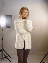 Modèle de cardigan en diamant tissé