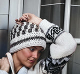 Two-Color Hat Pattern