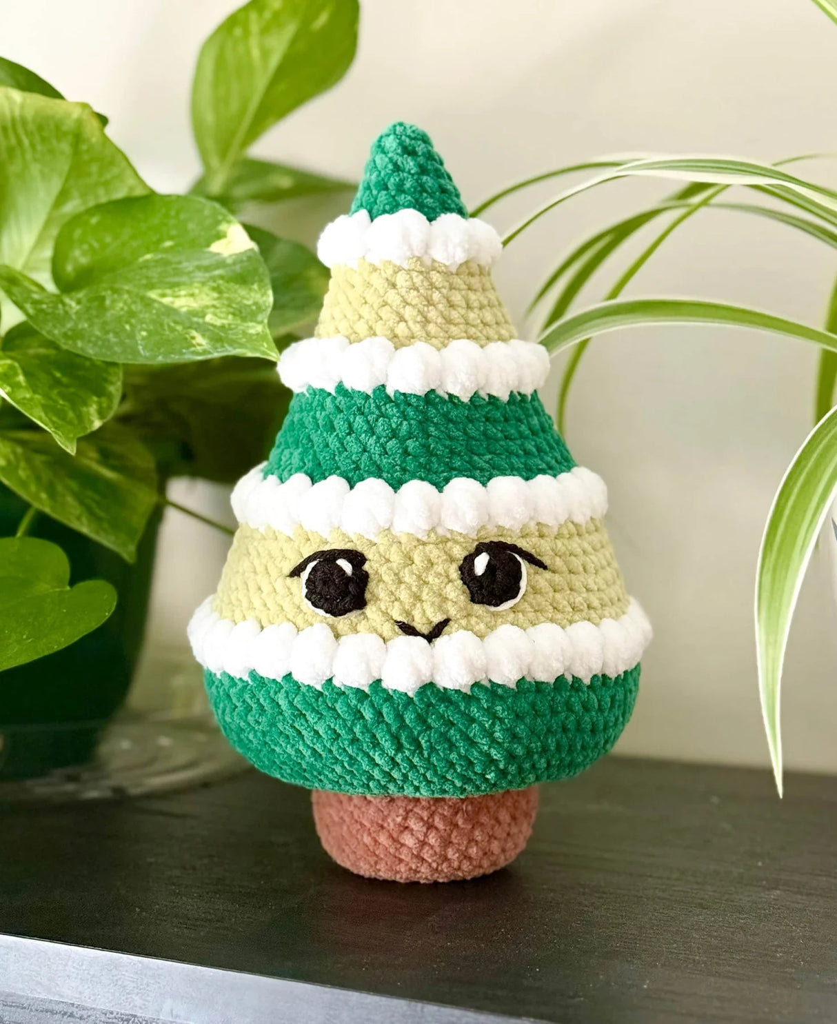 Free Snowy Fir Tree Pattern