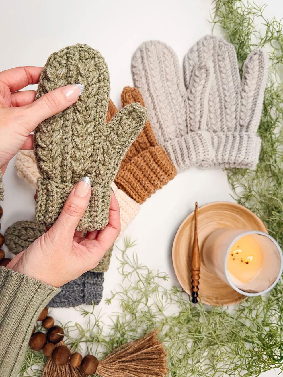 Winter Wheat Flat Crochet Mittens