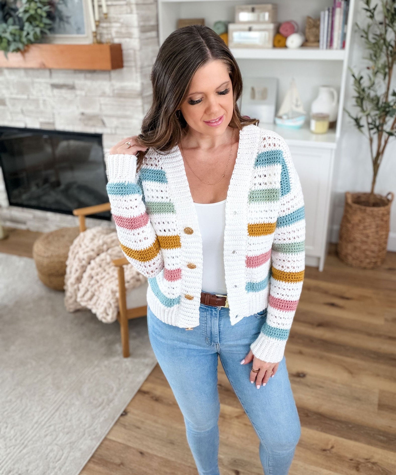 MJ's Signature Cardigan – Mary Maxim Ltd