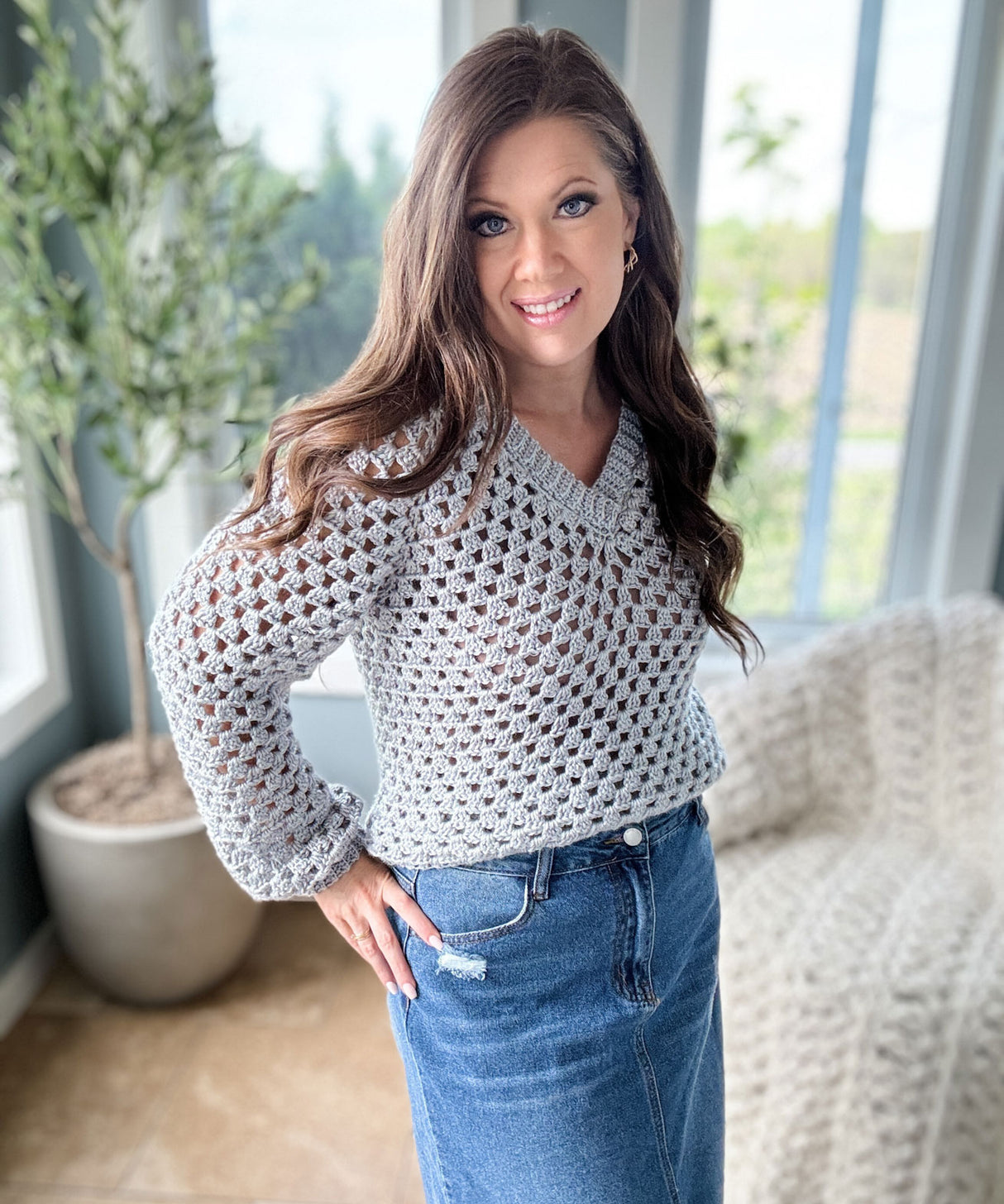 Granny Pop V-Neck Sweater