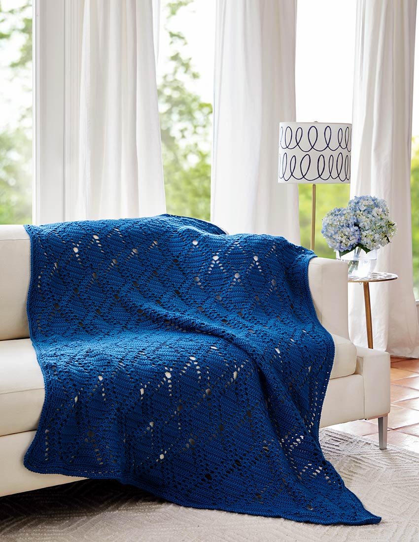 Diamond Center Blanket 1980年代購入 Vintage Forever Diamond Throw Pattern – Mary Maxim Ltd