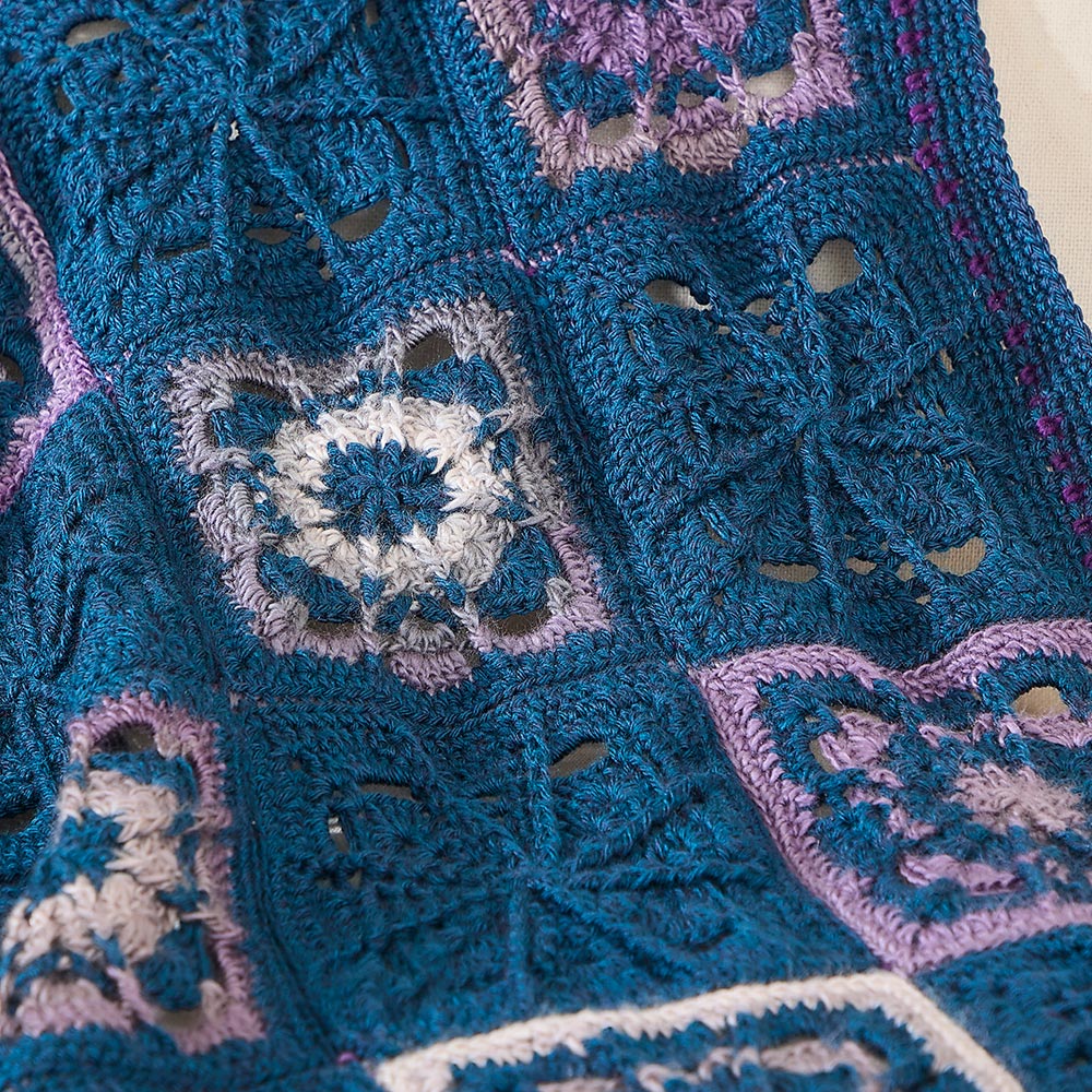 Radiant Echos Blanket
