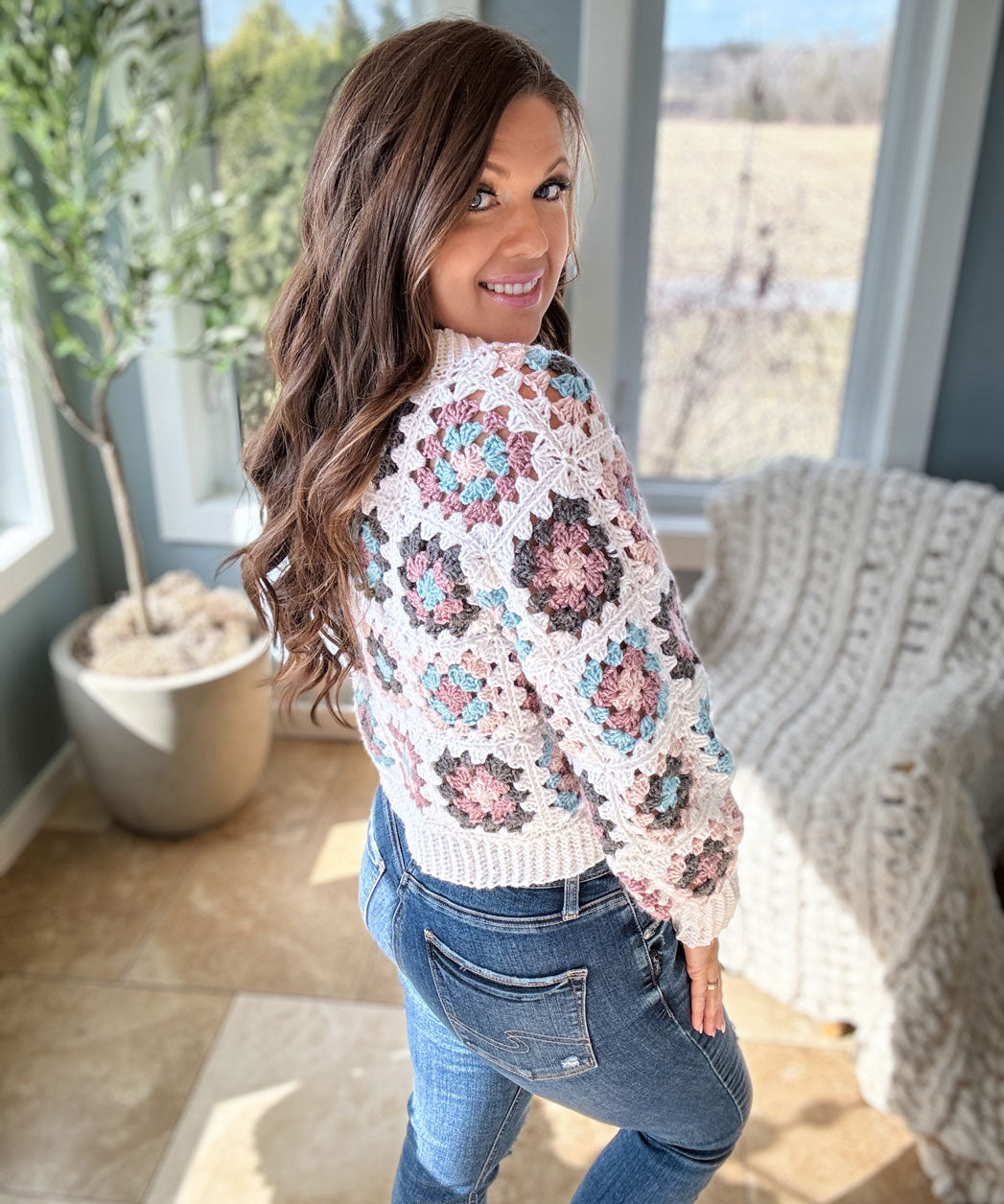 Granny Crop Cardigan – Mary Maxim Ltd