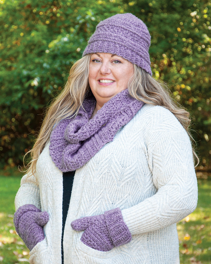 Hat, MIttens & Scarft Ensemble