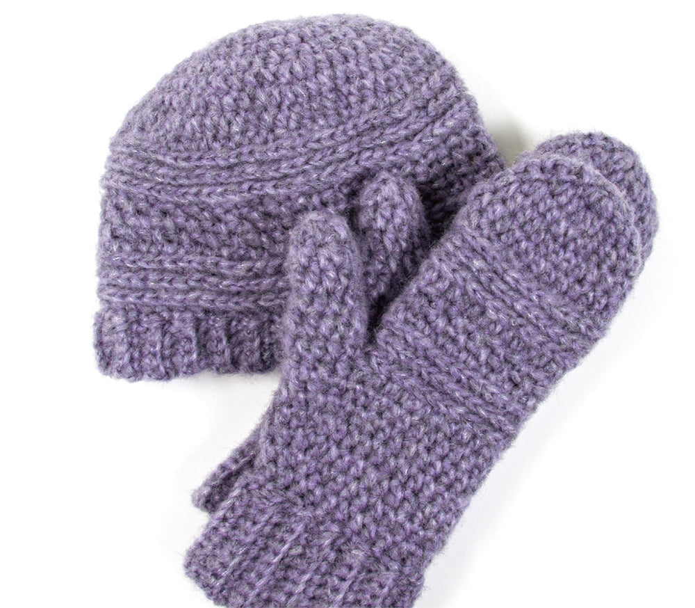 Hat, MIttens & Scarft Ensemble