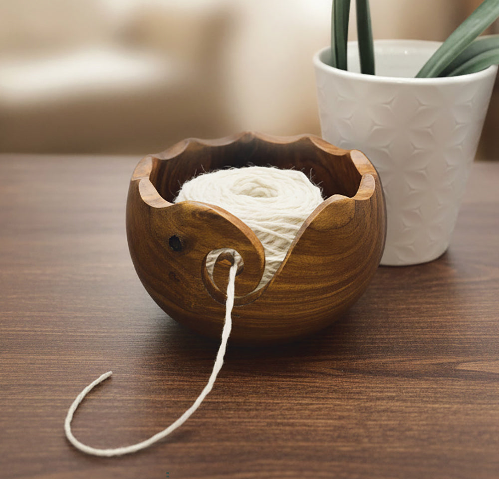 Sheesham Wood Scalloped Yarn Bowl