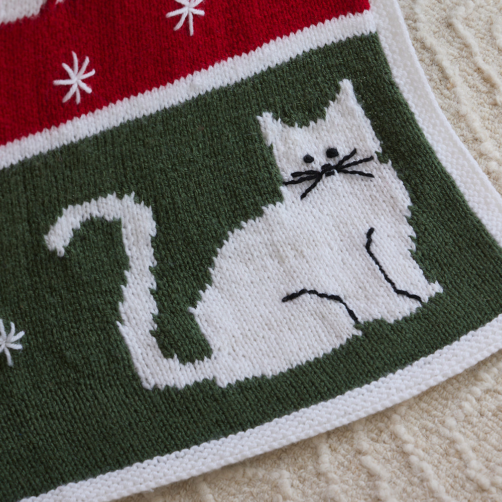 Meowy Christmas Knit Blanket