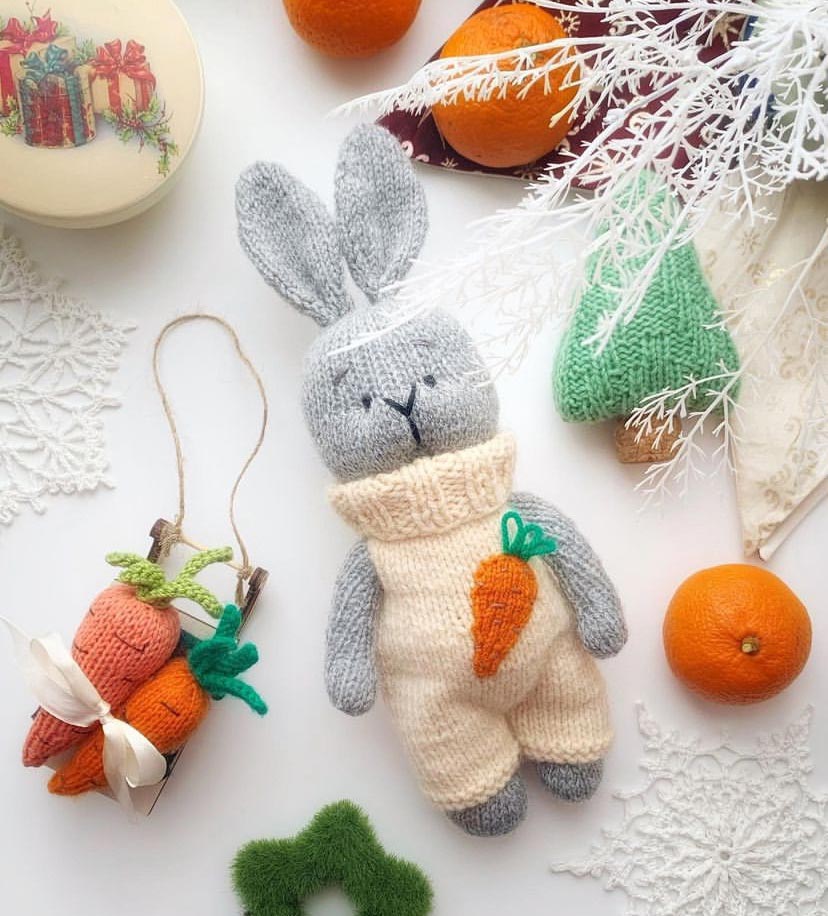 Carrot Patch Bunny – Mary Maxim Ltd