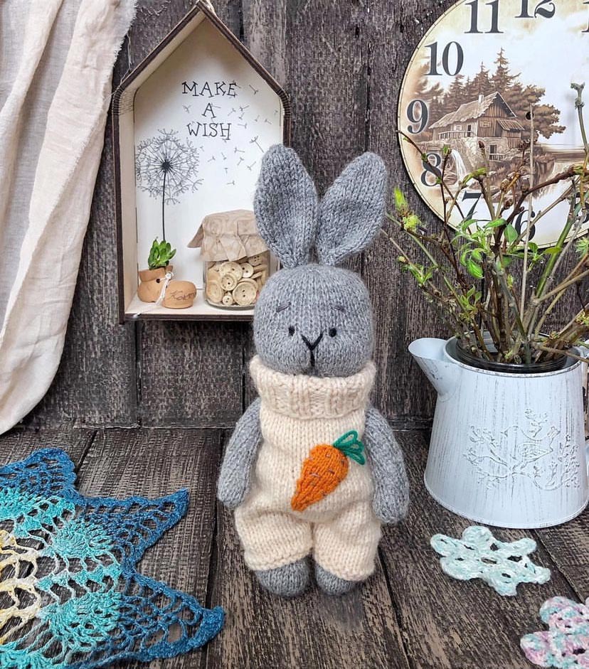 Carrot Patch Bunny – Mary Maxim Ltd