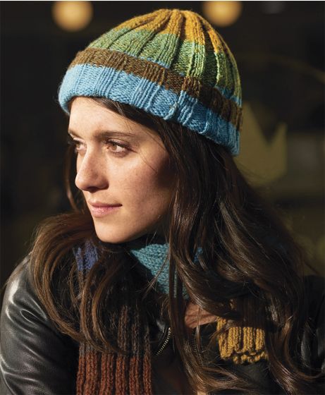 Free Happy Hat and Scarf Pattern
