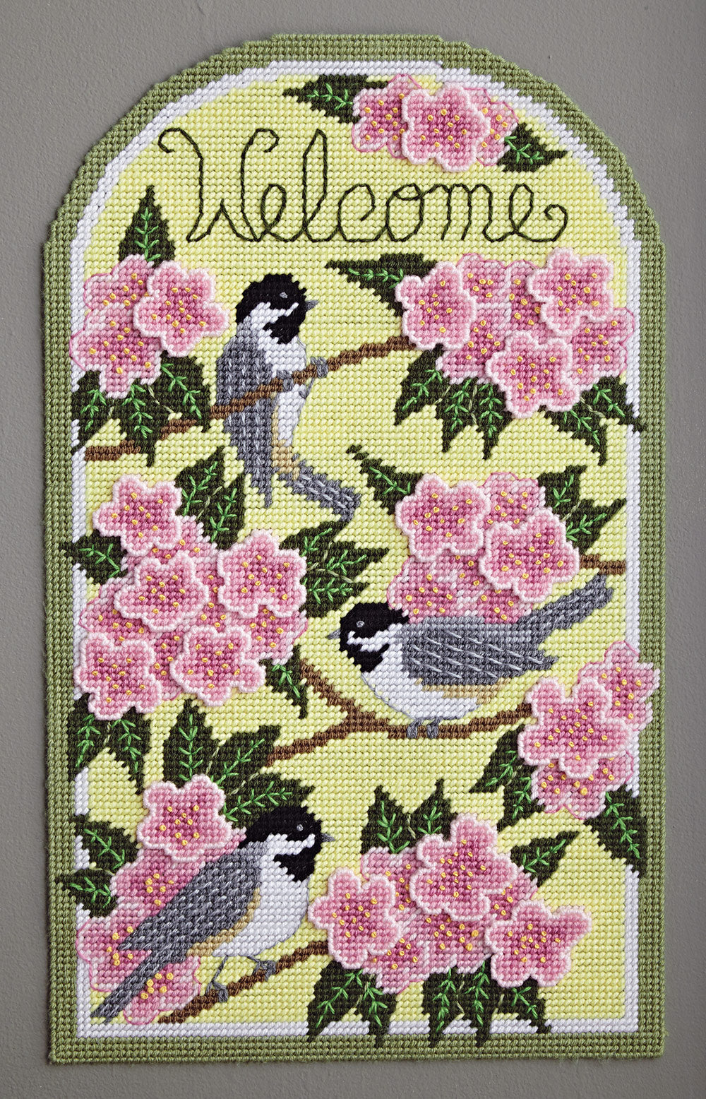 Chickadee Welcome Wall Hanging Plastic Canvas Kit