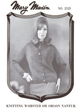 Modèle de cardigan à col rond